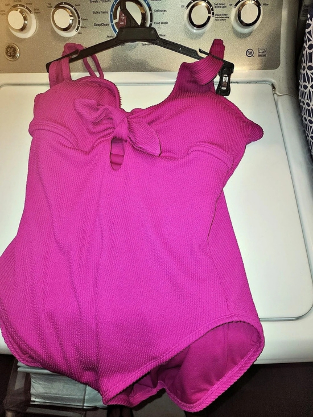 Time and Tru Crinkle Plunge One-Piece Swimsuit Pink 2X AND AN XL ALSO